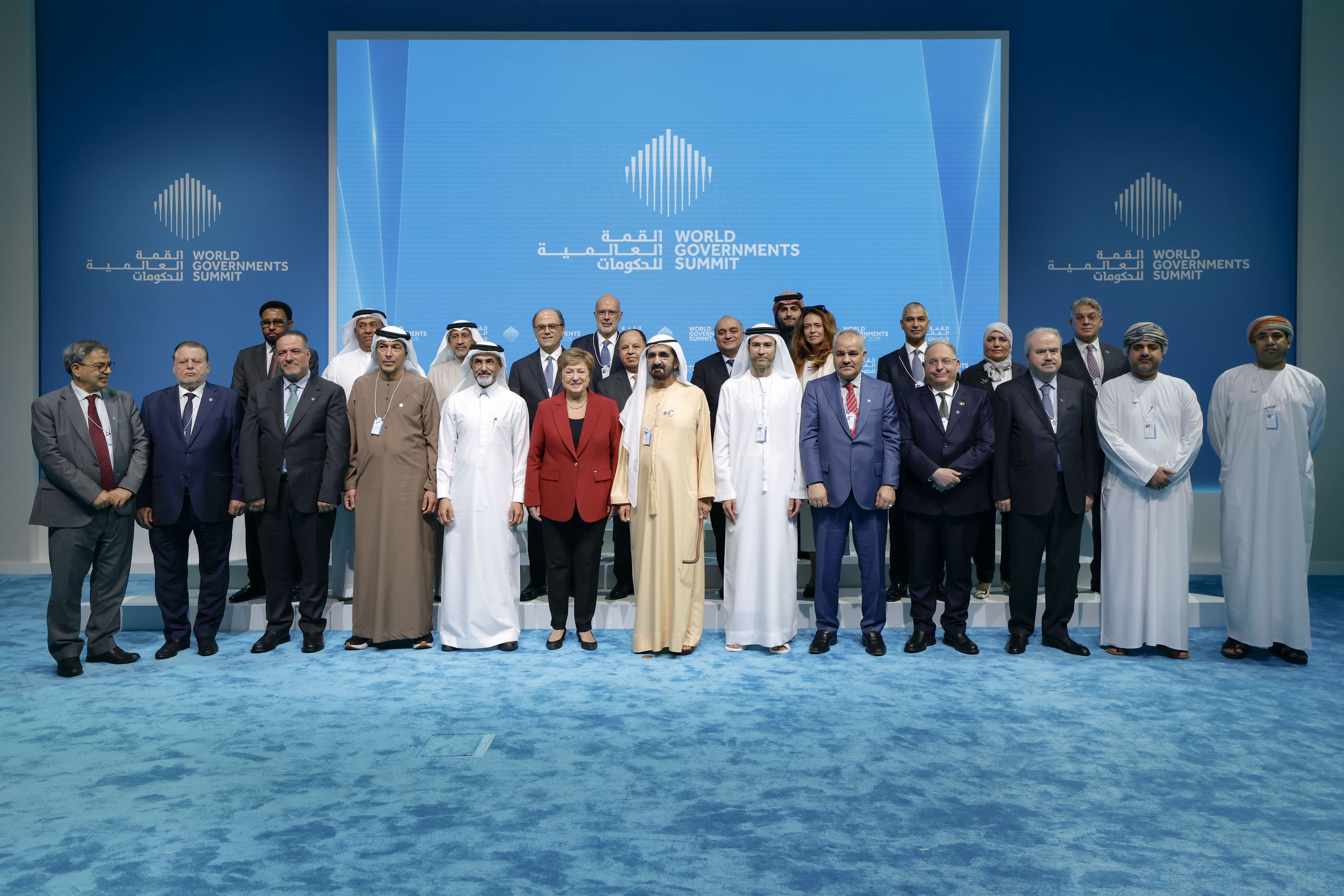 محمد بن راشد يلتقي وزراء المالية العرب المشاركين في منتدى المالية العامة للدول العربية بنسخته العاشرة