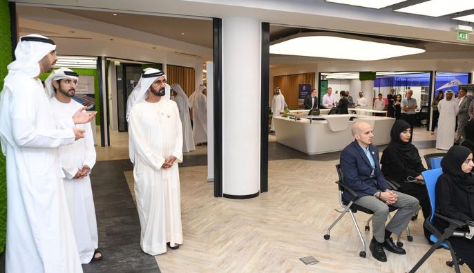 Mohammed bin Rashid attends part of Artificial Intelligence program