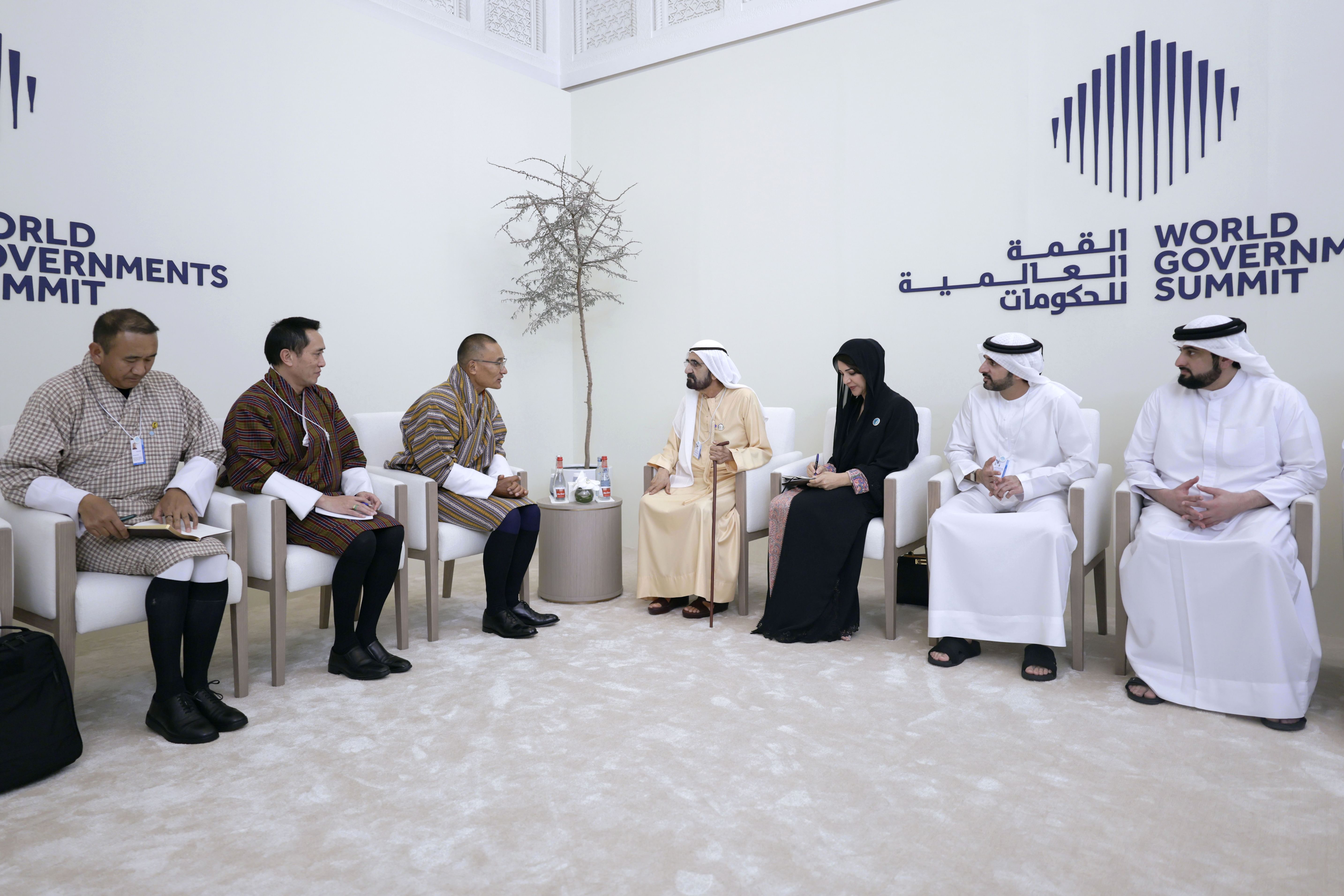 محمد بن راشد يلتقي رئيس وزراء مملكة بوتان.. ويؤكد أهمية تكامل الجهود الدولية لتسريع عجلة التنمية المستدامة