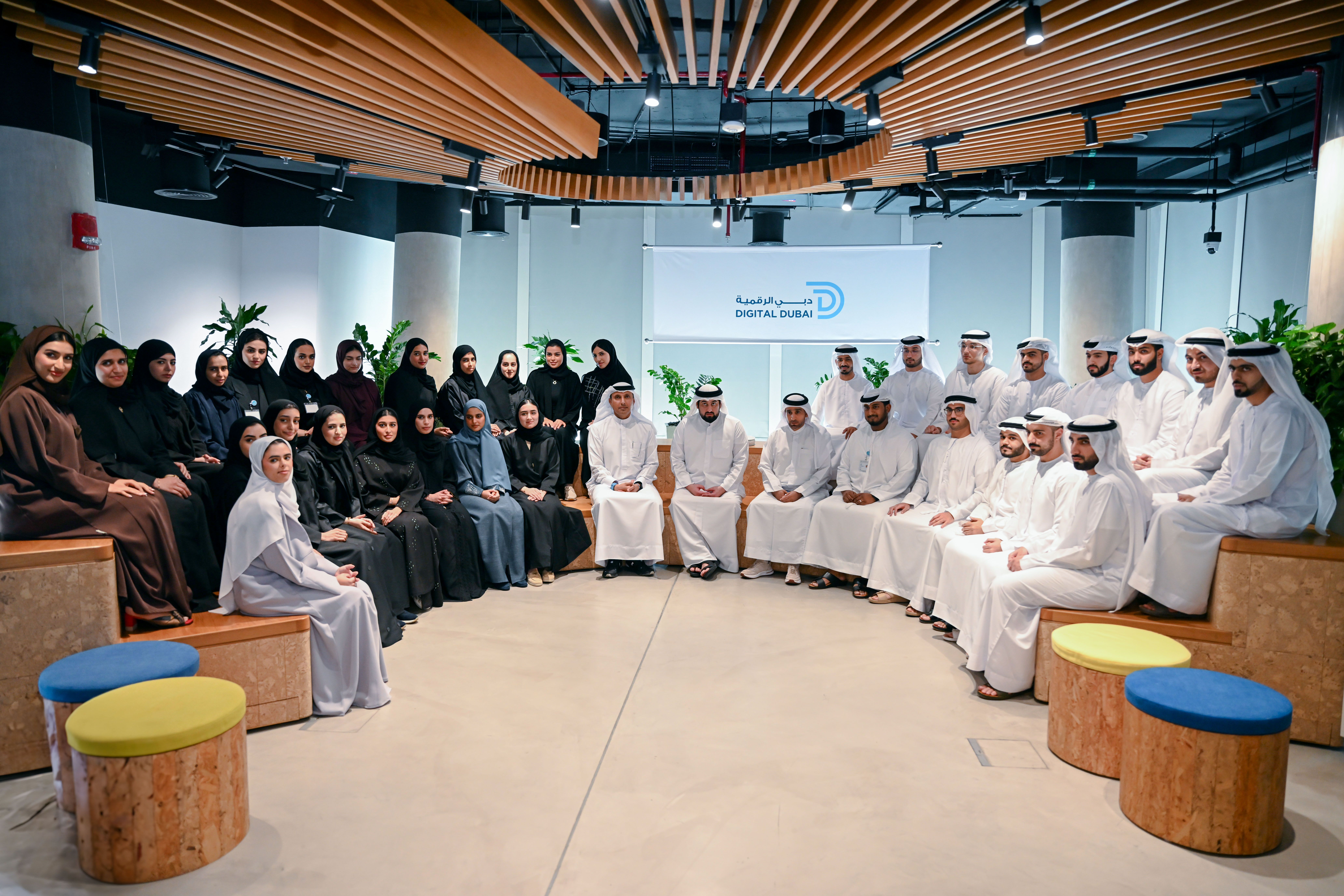 Ahmed bin Mohammed visits Digital Dubai, highlights digitalisation as key to improved living standards and economic growth