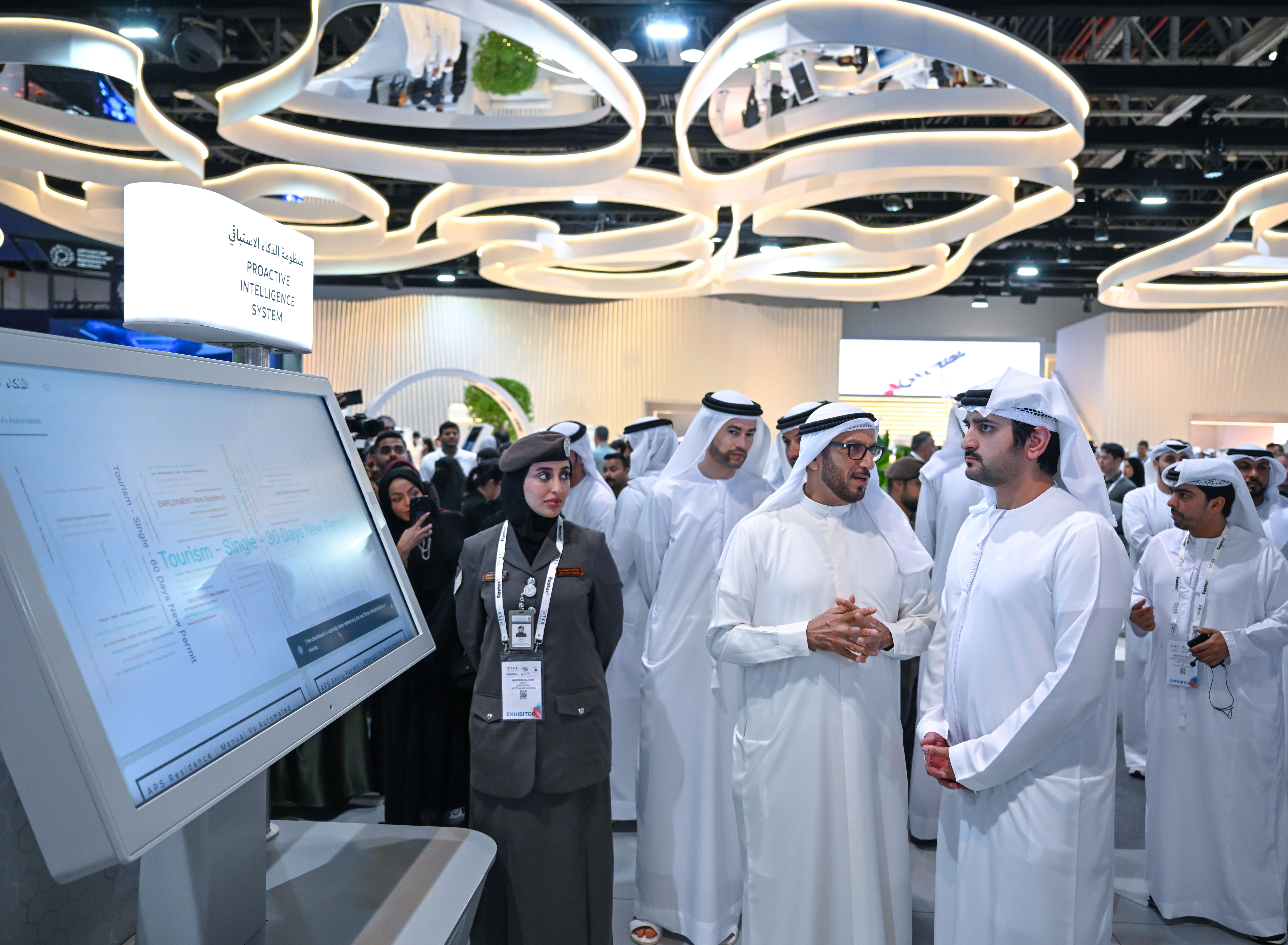 Maktoum bin Mohammed tours 43rd edition of GITEX GLOBAL