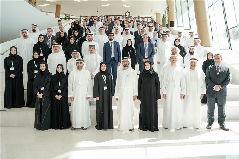 Mohammed bin Rashid attends first annual meeting of Academy of Scientists and honors winners of Scientific Excellence Medal