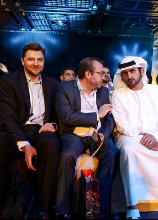 Maktoum bin Mohammed attends opening session of "Future Blockchain" Summit in its 1st edition