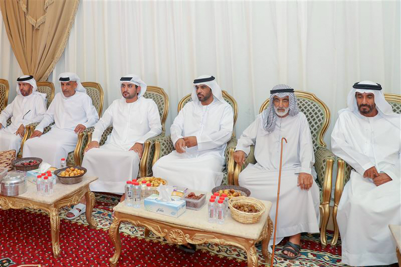 Maktoum bin Mohammed offers condolences on death of Saeed bin Surood