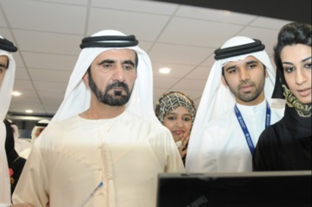 محمد بن راشد يزور مدينة الدوحة القديمة