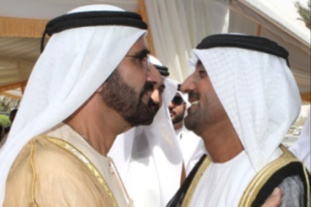محمد بن راشد يقيم مأدبة غداء للشيوخ والوزراء وأعيان البلاد