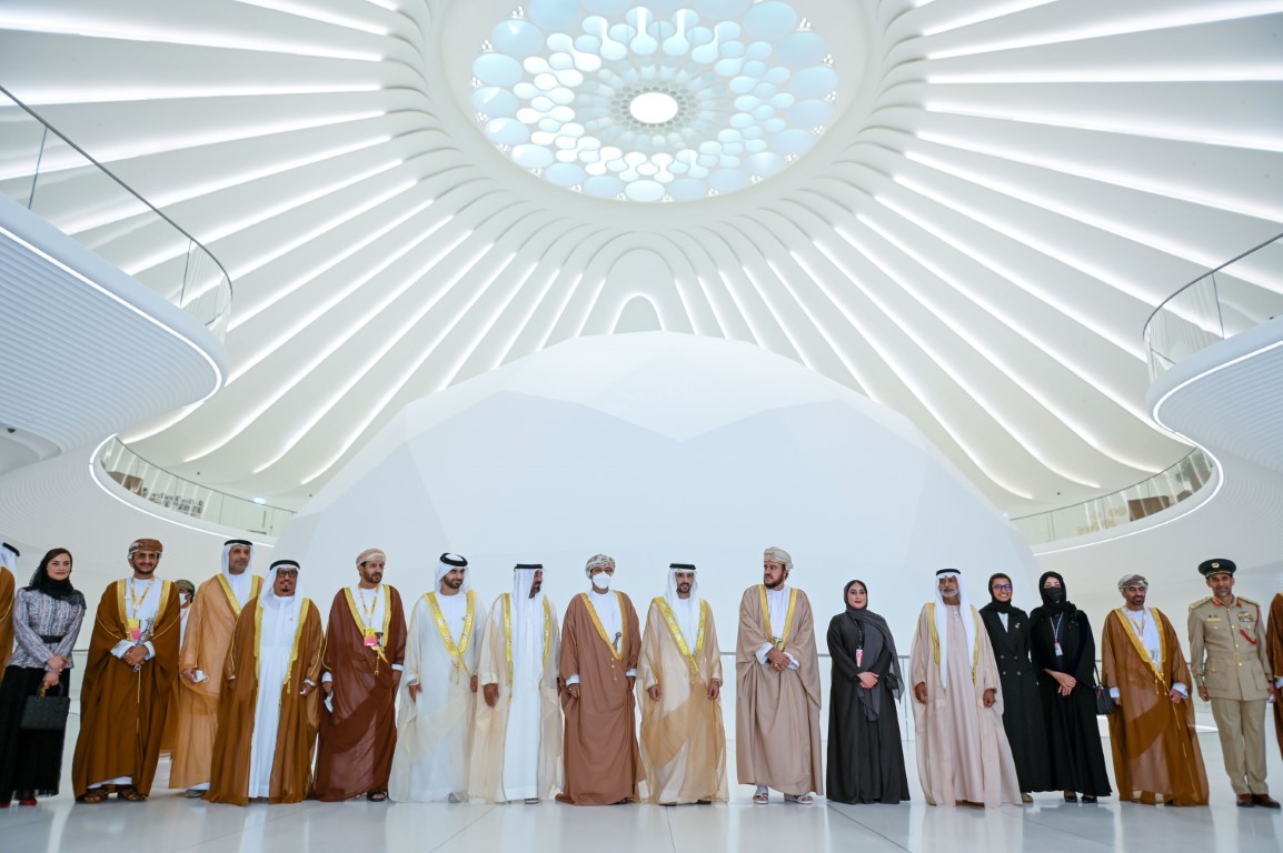 Hamdan bin Mohammed meets with Omani Deputy Prime Minister for Relations and International Cooperation Affairs at Expo 2020