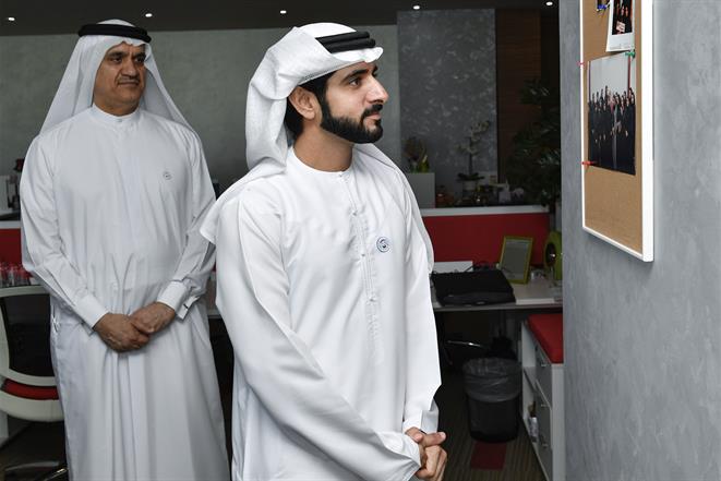 Hamdan bin Mohammed visits Community Development Authority in Dubai