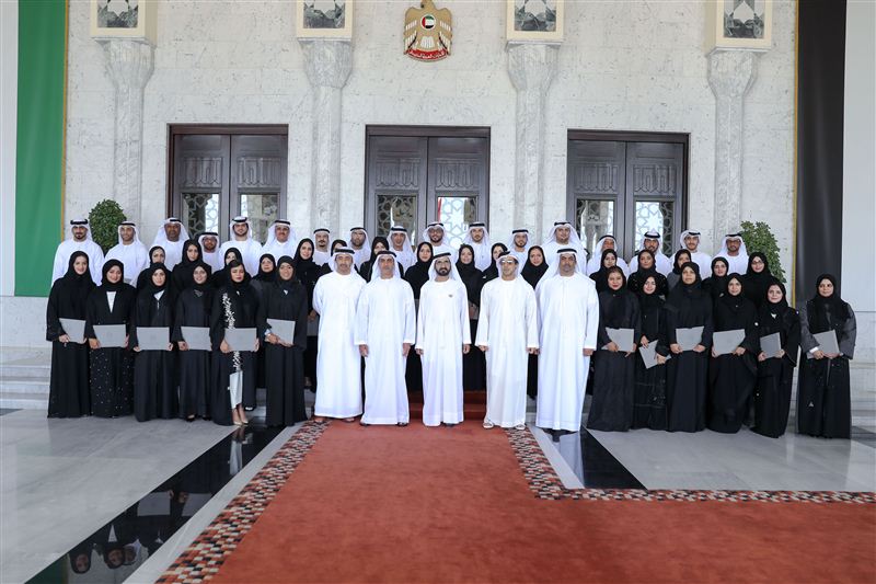 Mohammed bin Rashid honors first batch of future-oriented training program