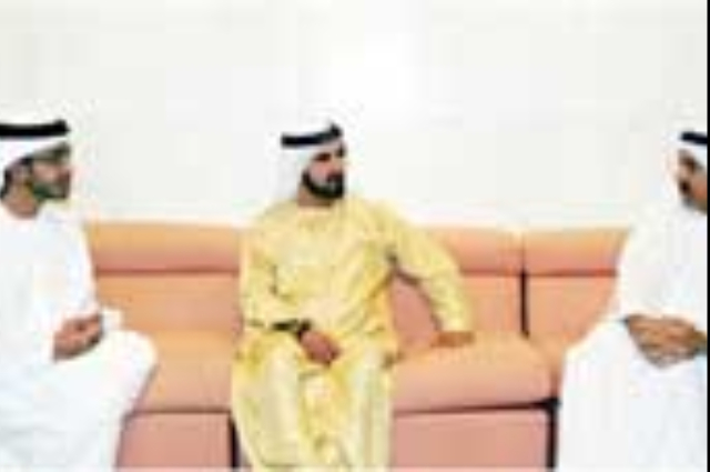 محمد بن راشد يفتتح "جيتكس" ويدشن موقعي "العمل" و"انتخابات المجلس الوطني" الإلكترونيين 