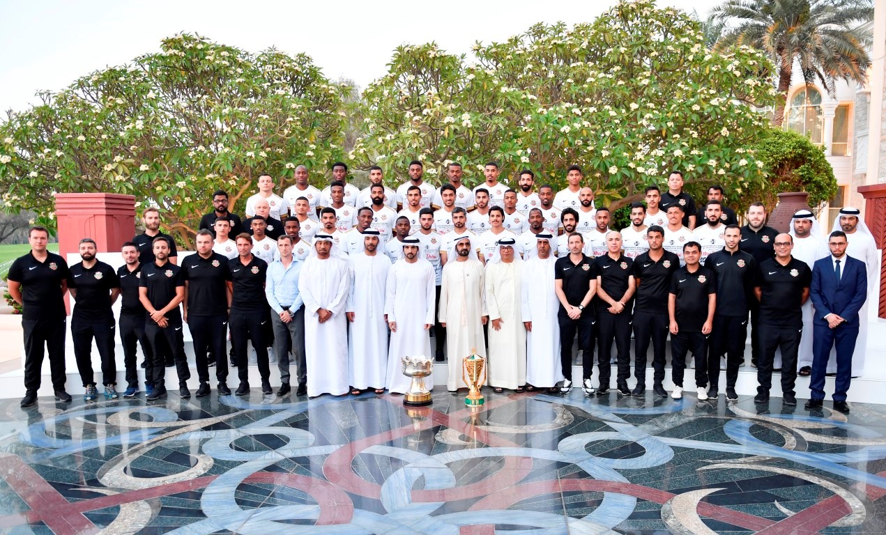 Mohammed bin Rashid receives Shabab Al-Ahli Football Club 's board members, team
