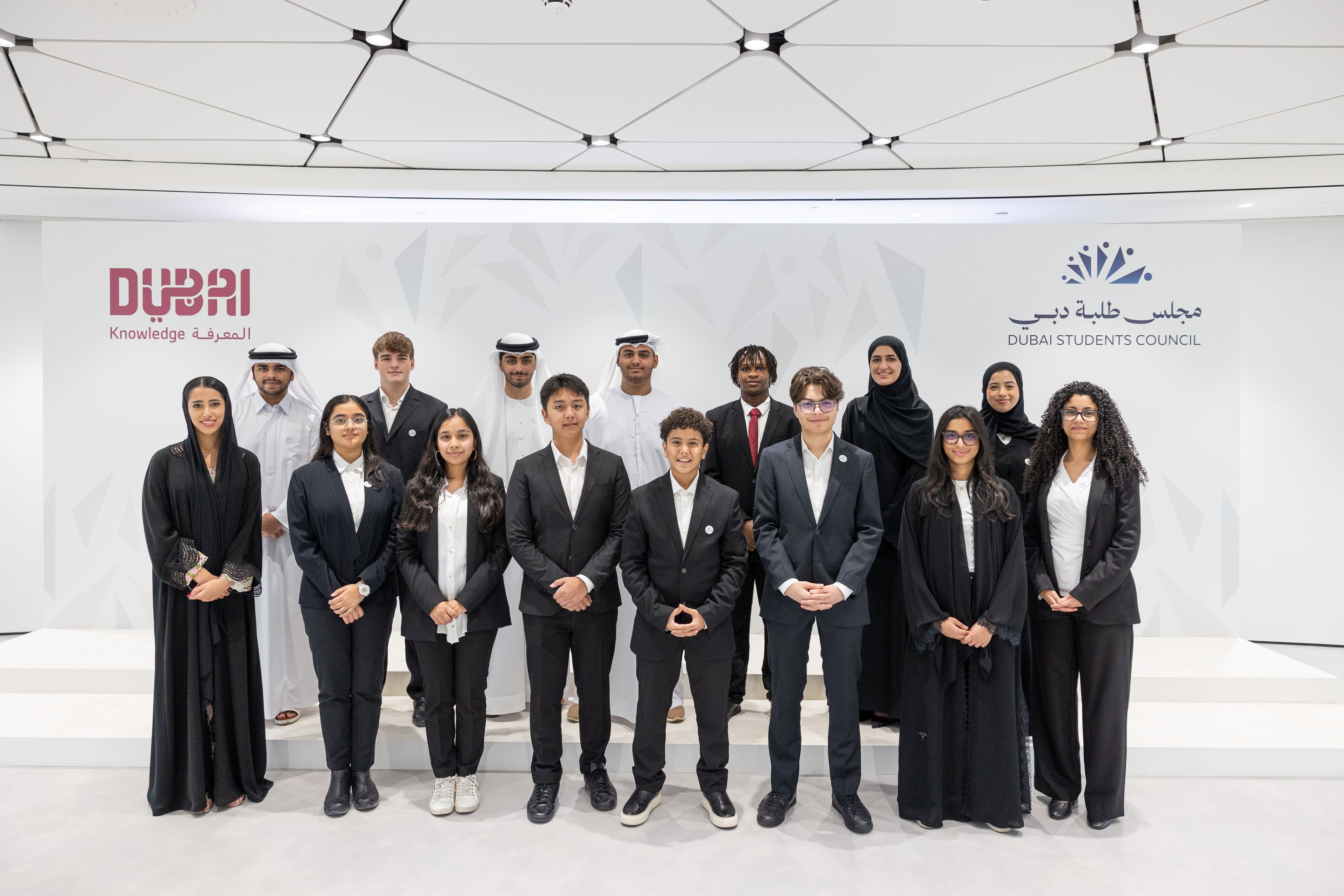 Hamdan bin Mohammed congratulates members of first ever Dubai Student Council
