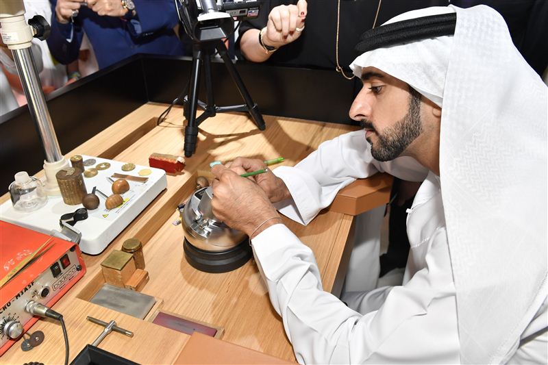 Hamdan bin Mohammed visits Art Dubai