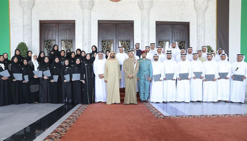 Mohammed bin Rashid honors second batch graduates of Government Innovation Diploma