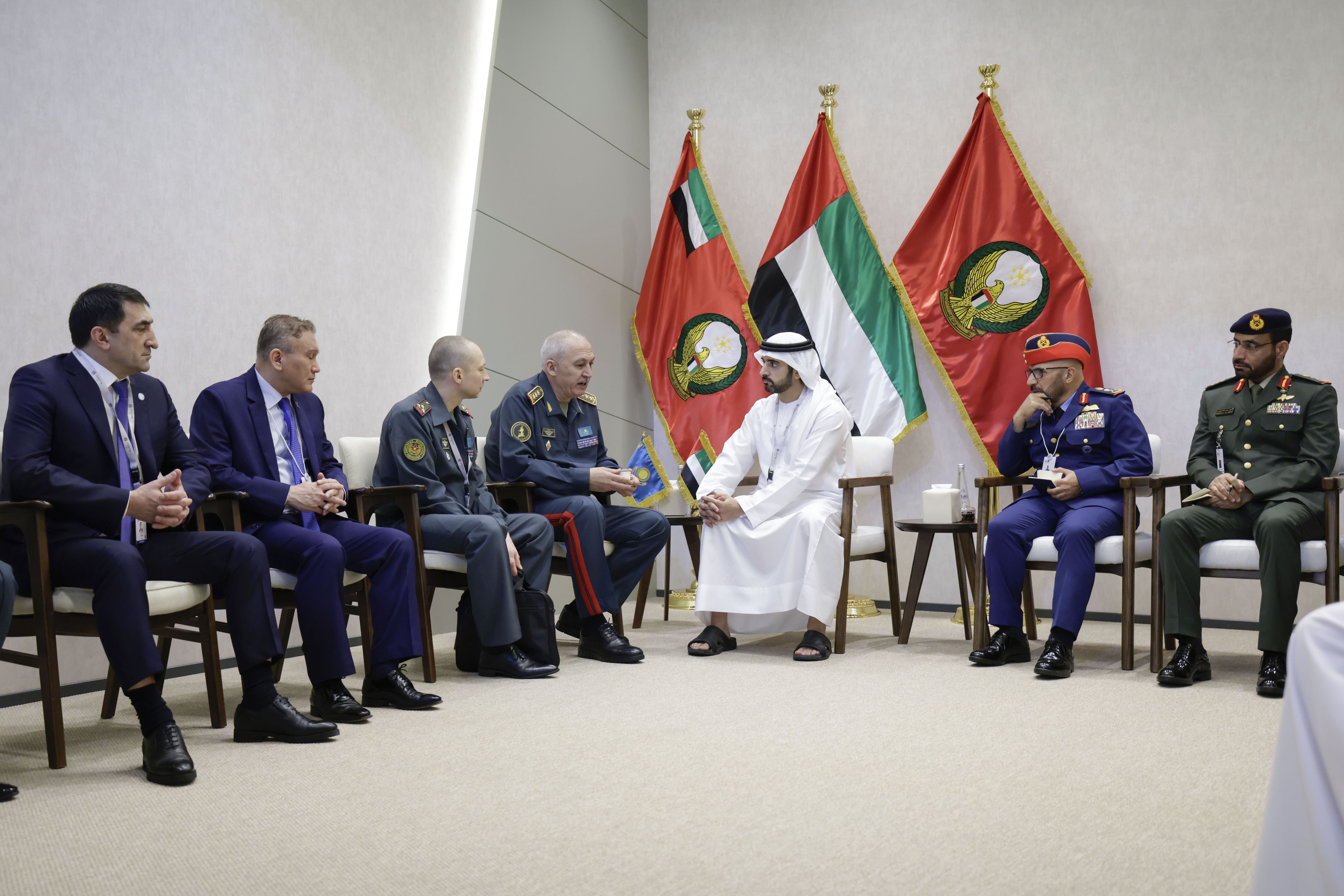Hamdan bin Mohammed meets with Kazakhstan’s Defence Minister on sidelines of IDEX