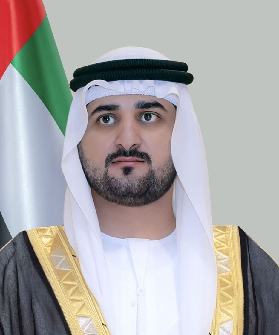 مكتوم بن محمد: "خمسة عقود من العطاء رسّخت خلالها القوات المسلحة مقومات استقرار الإمارات وعزّزت دعائم أمنها"