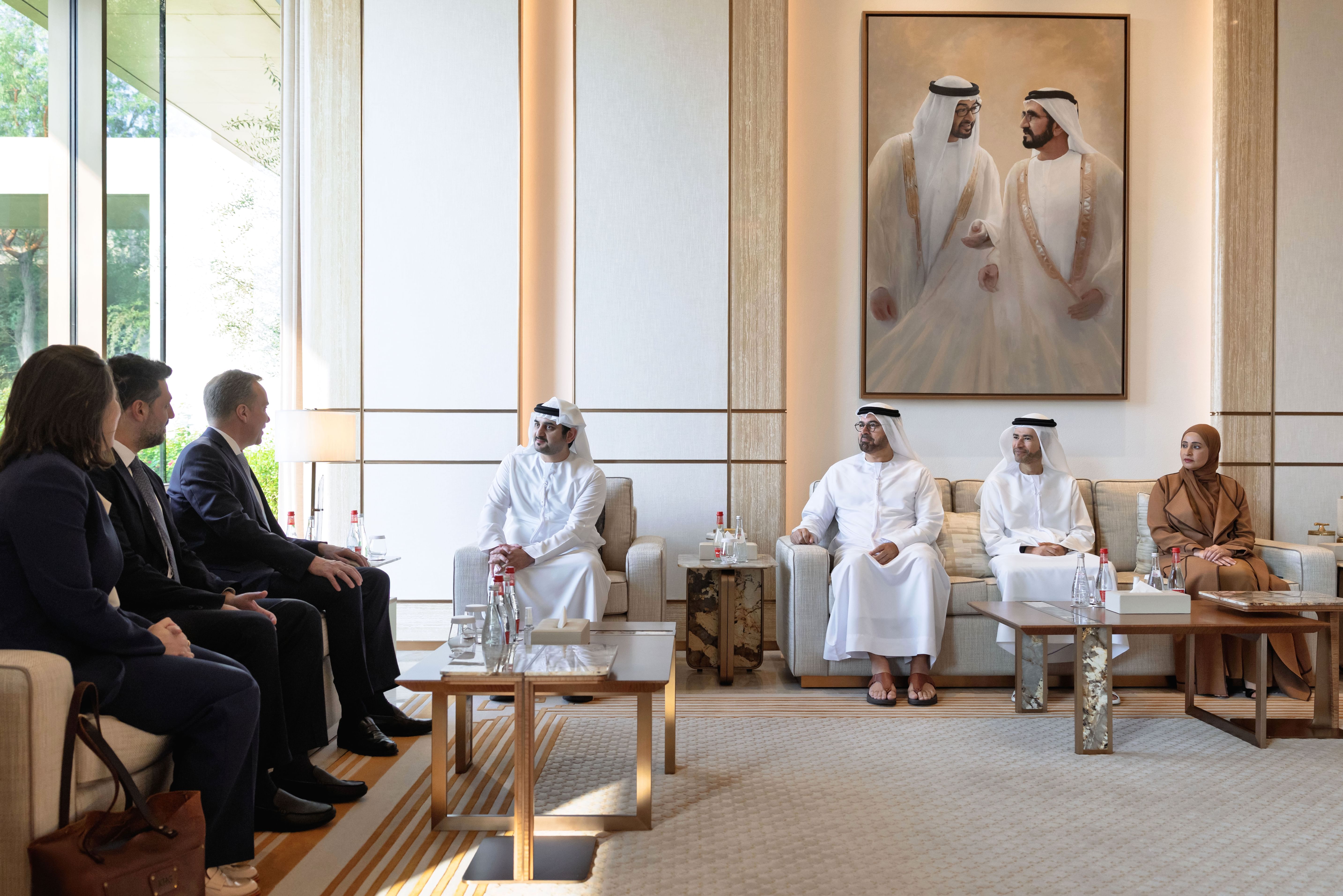 Maktoum bin Mohammed receives President, CEO of World Economic Forum