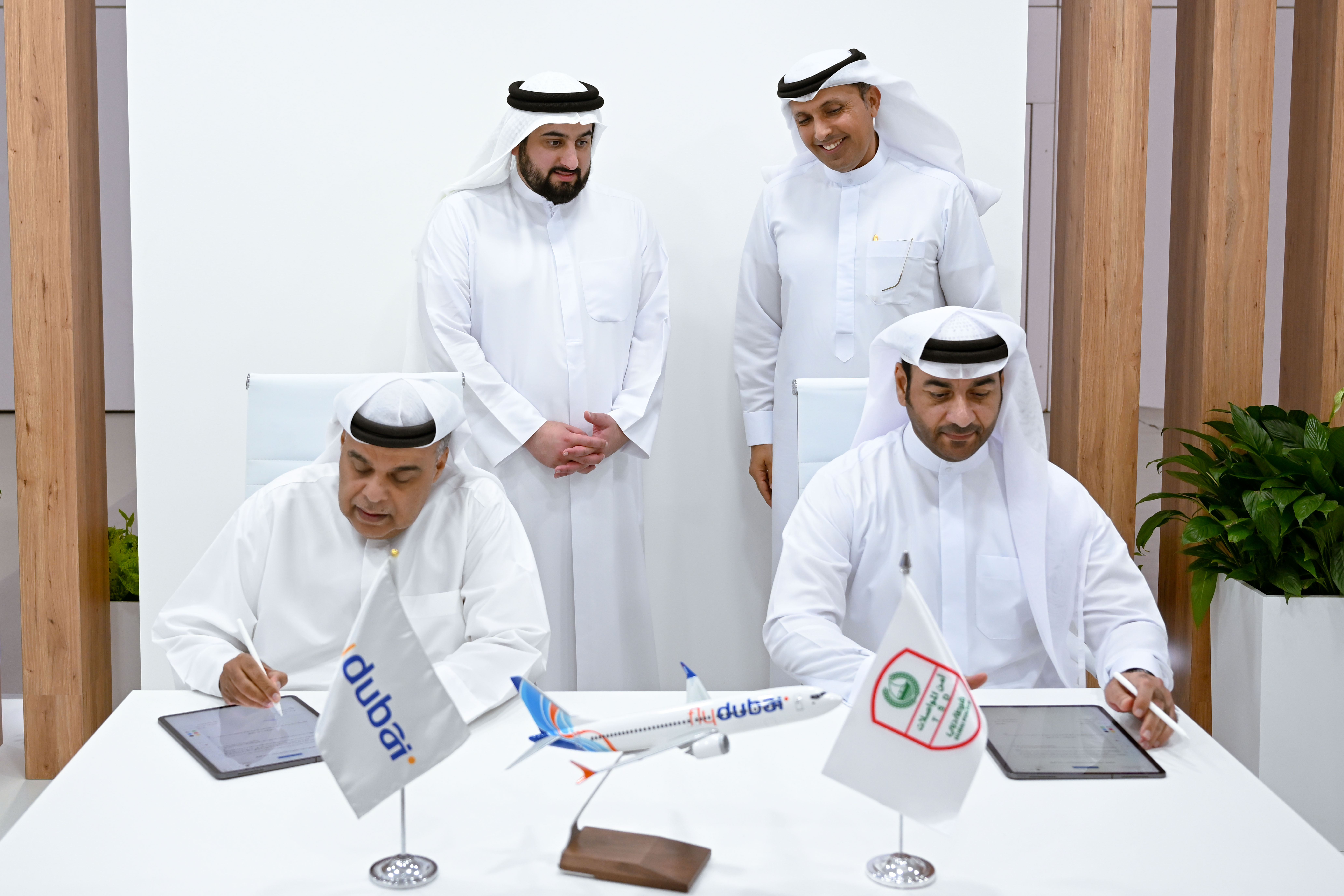 Ahmed bin Mohammed witnesses signing of MoU between Transport Security Dept and flydubai