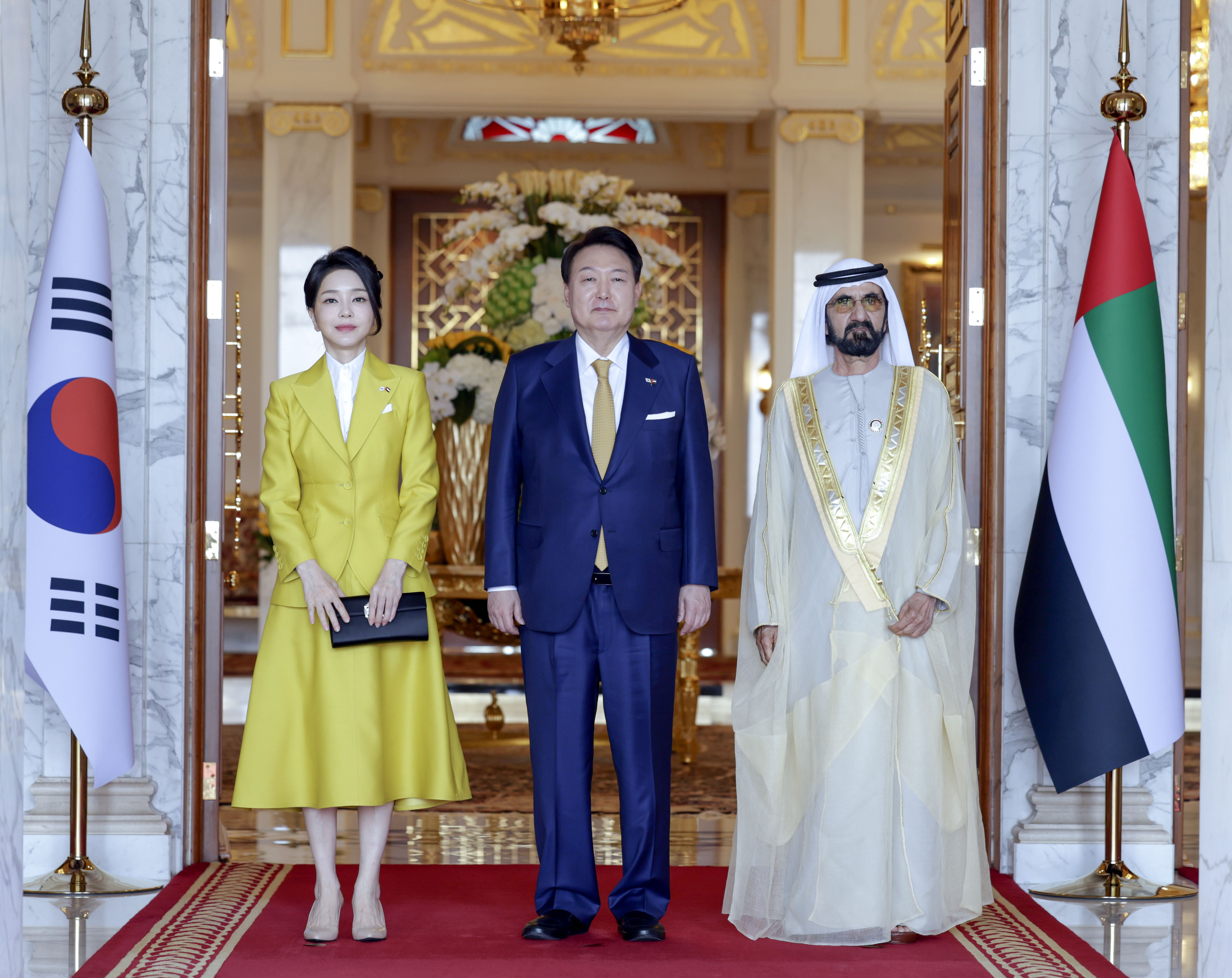 Mohammed bin Rashid meets President of South Korea