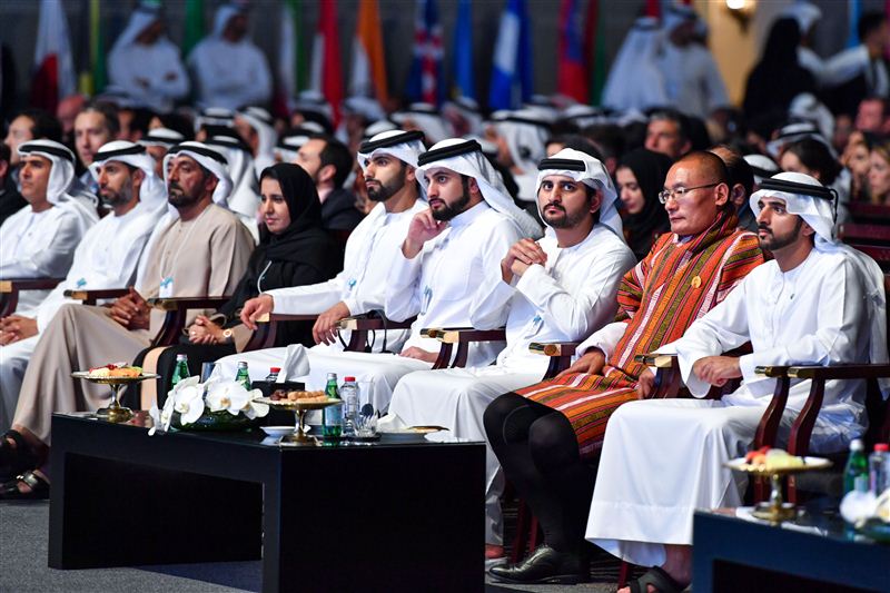 In the presence of Hamdan and Maktoum bin Mohammed, Al Gergawi interviews Elon Musk about artificial intelligence