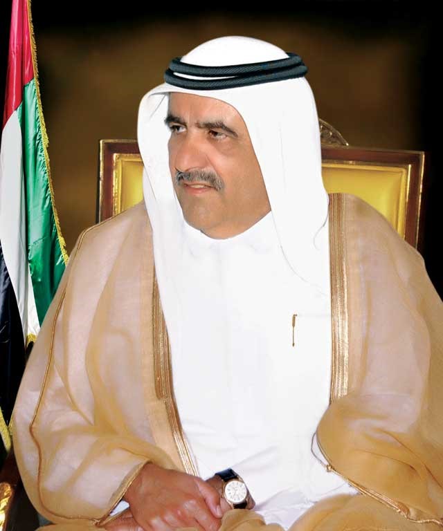 Hamdan bin Rashid attends Hamid and Fitaihi weddings 