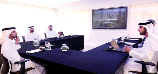 Hamdan bin Mohammed visits Dubai Future Foundation