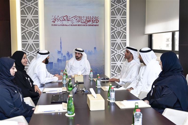 Hamdan bin Mohammed visits Dubai Government HR Department