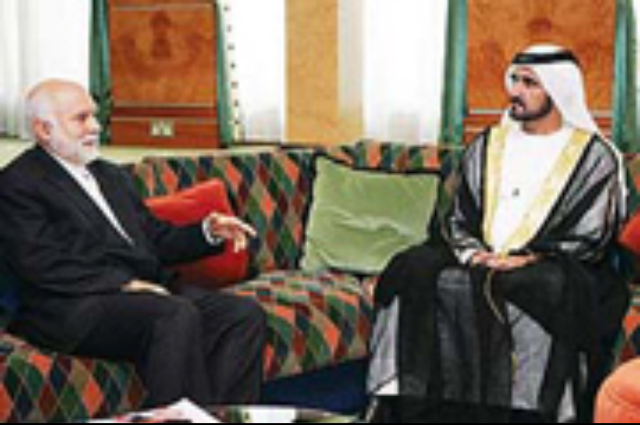 محمد بن راشد يستقبل وفودا عربية وأجنبية في عزاء نجله "راشد"