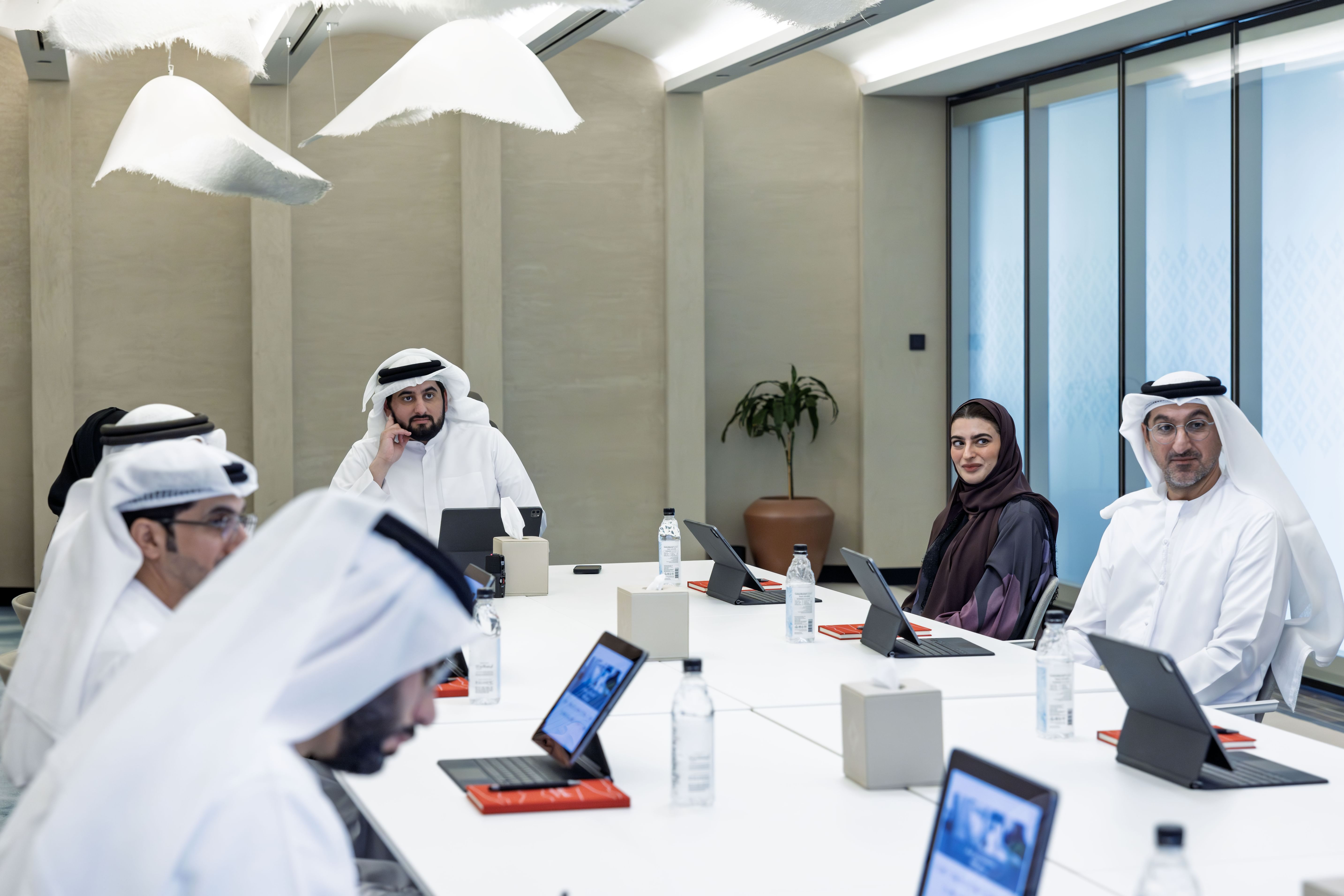 Ahmed bin Mohammed chairs Dubai Media Council meeting