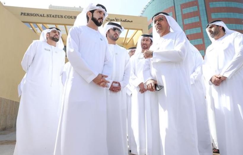 Hamdan bin Mohammed visits Personal Status Court in Dubai
