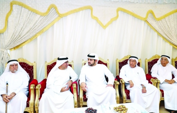 Maktoum bin Mohammed offers condolences to family of Mansour Sharaf