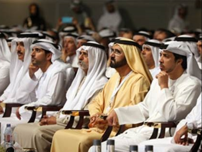 محمد بن راشد يتقبل التعازي في وفاة ثاني بن جمعة آل مكتوم 