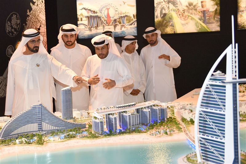 Mohammed bin Rashid reviews the components of the tourist entertainment project “Marsa Al Arab”