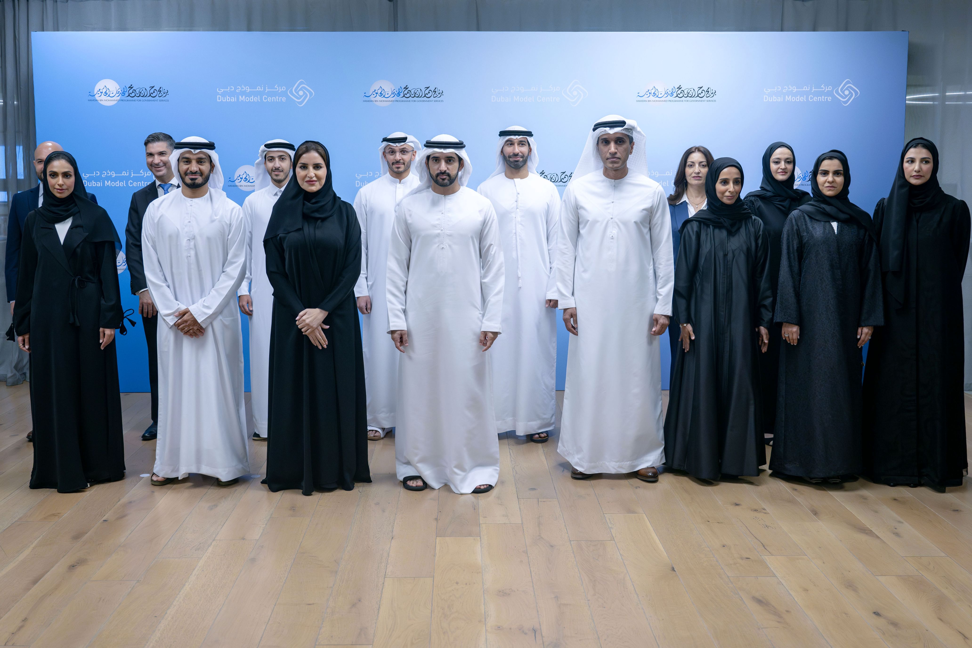 Hamdan bin Mohammed awards Hamdan Flag to Dubai Police for outstanding innovation in government services