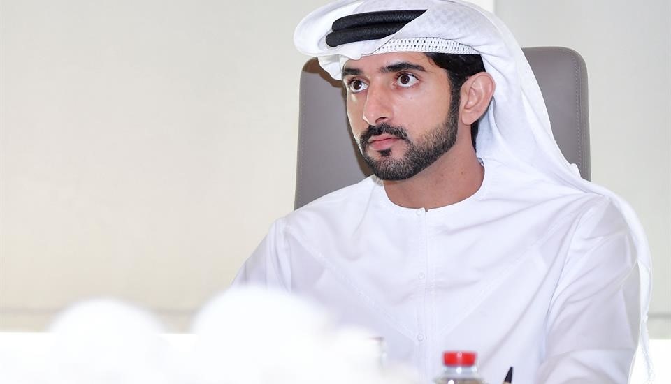 Hamdan bin Mohammed issues resolution regulating passenger transport by cars in Dubai