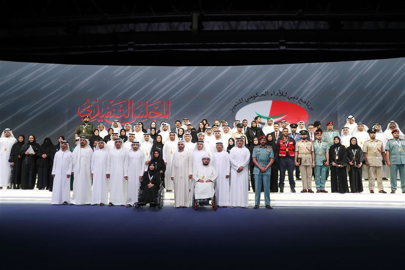 Mohammed bin Rashid honors winners of Dubai Government Excellence Program Awards in its 21st edition