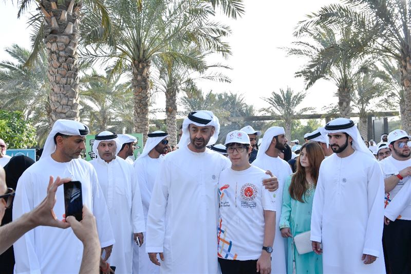 Mohammed bin Zayed and Hamdan bin Mohammed participate in Walk Together initiative