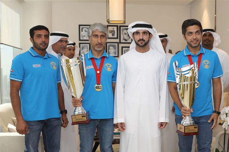 Hamdan bin Mohammed receives Victory Team XCAT