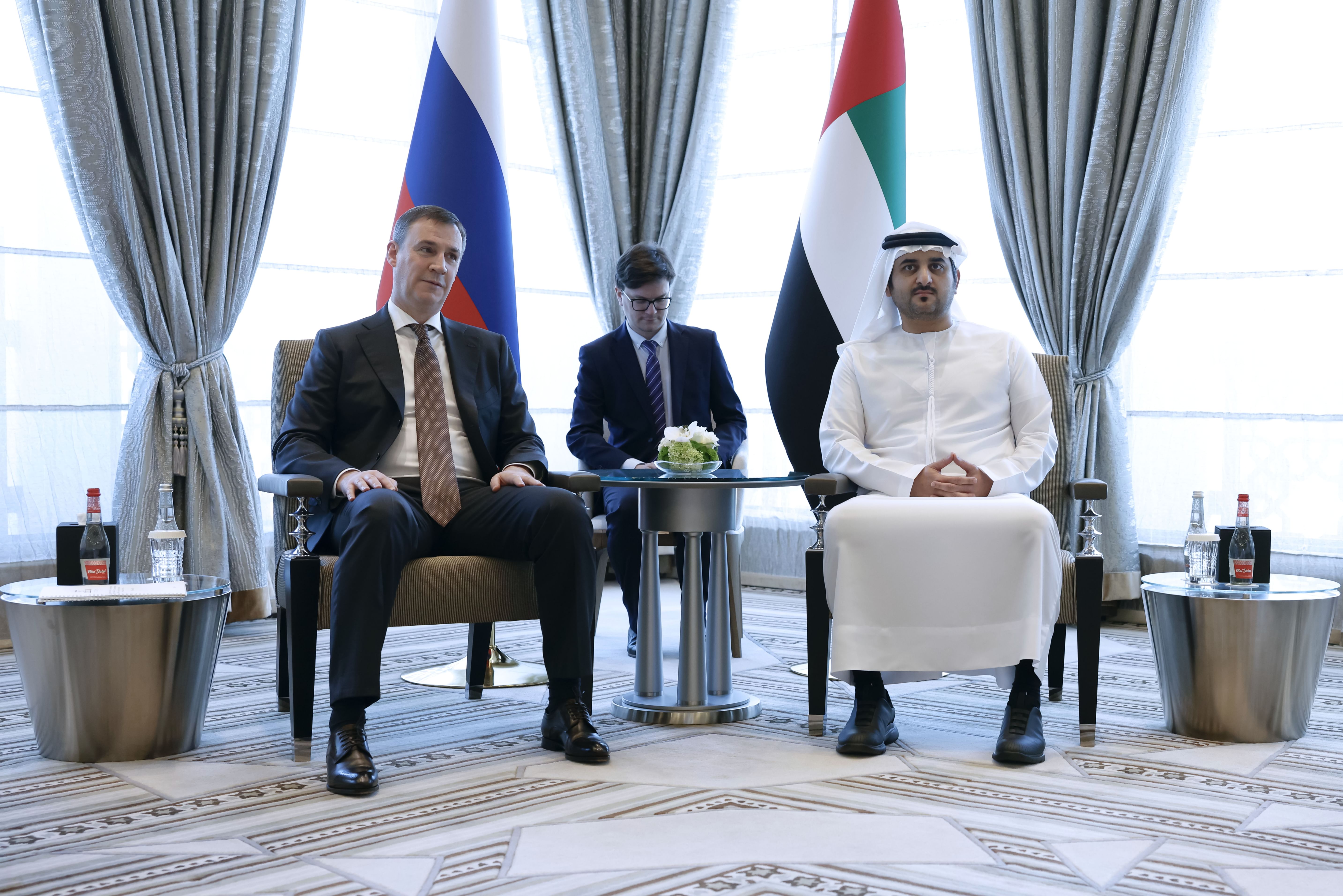 Maktoum bin Mohammed meets with Deputy Prime Minister of Russia