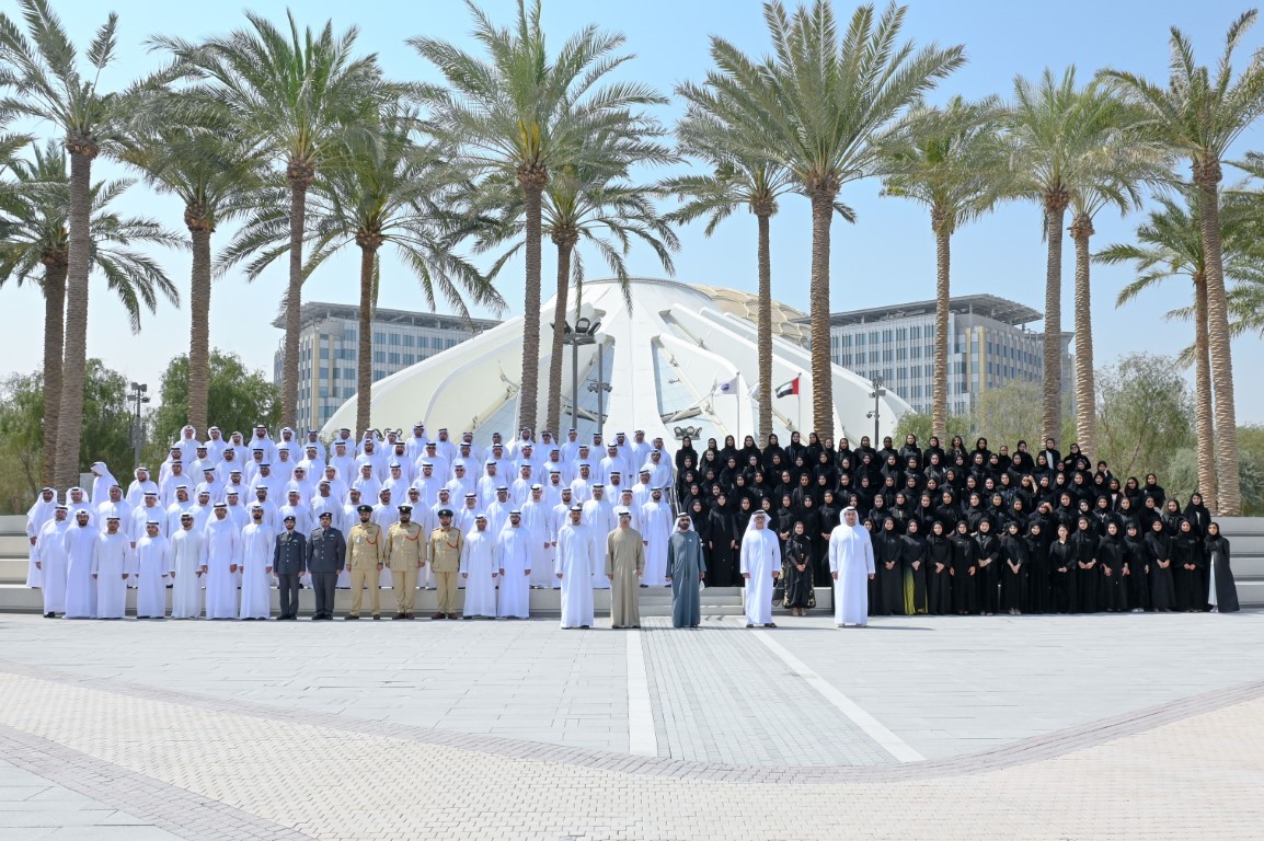 Mohammed bin Rashid honours graduates of the UAE Government Leaders Programme