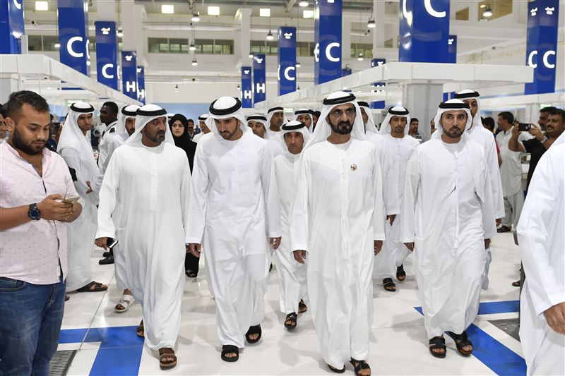 Mohammed bin Rashid visits Waterfront Market at Hamriya port in Dubai