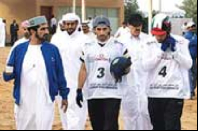 محمد بن راشد يكرّم الفائزين بجوائز برنامج دبي للأداء الحكومي المتميّز 
