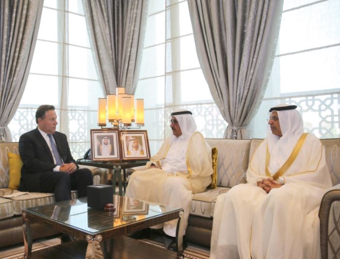 Hamdan bin Rashid and President of Panama discuss ways of fostering relationships