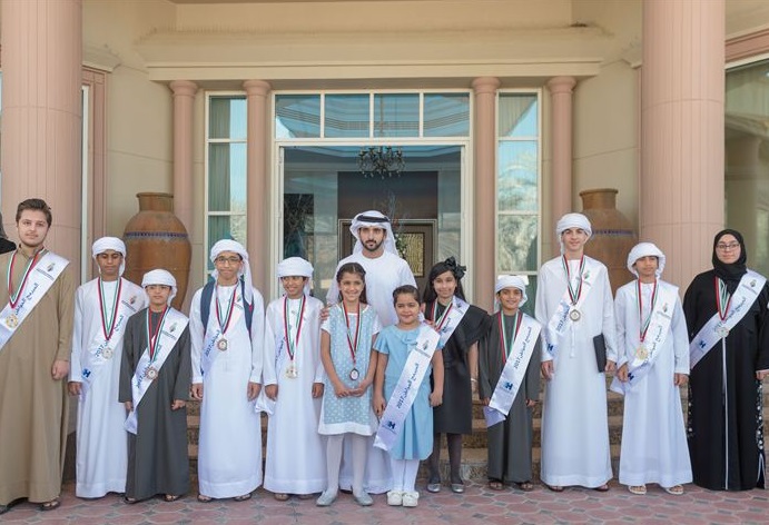 Hamdan bin Mohammed receives students who gained the ‘Local Programmer’ title