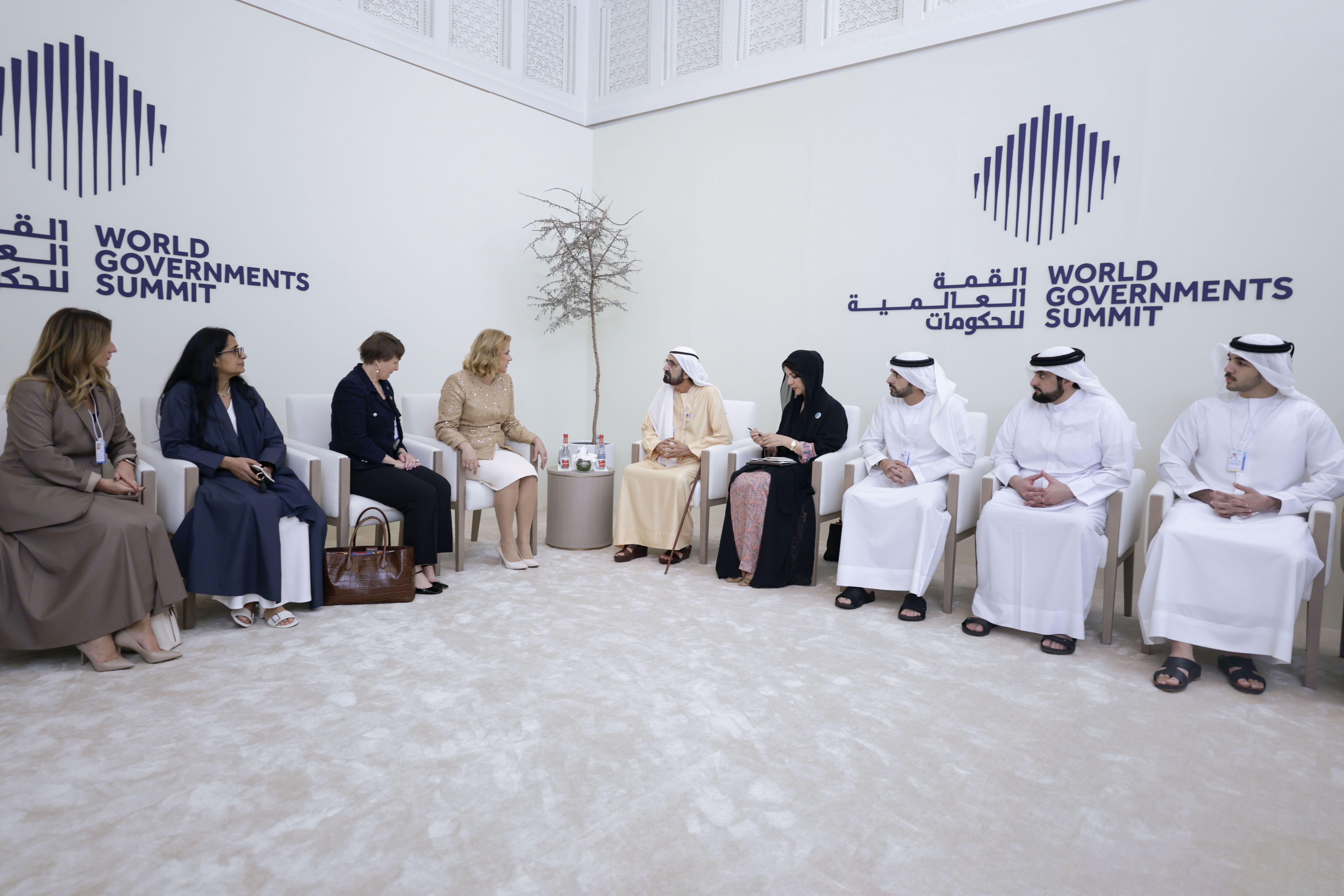 محمد بن راشد يلتقي رئيسة وزراء لاتفيا ضمن القمة العالمية للحكومات.. ويؤكد أهمية التعاون الدولي لمواجهة تحديات المستقبل