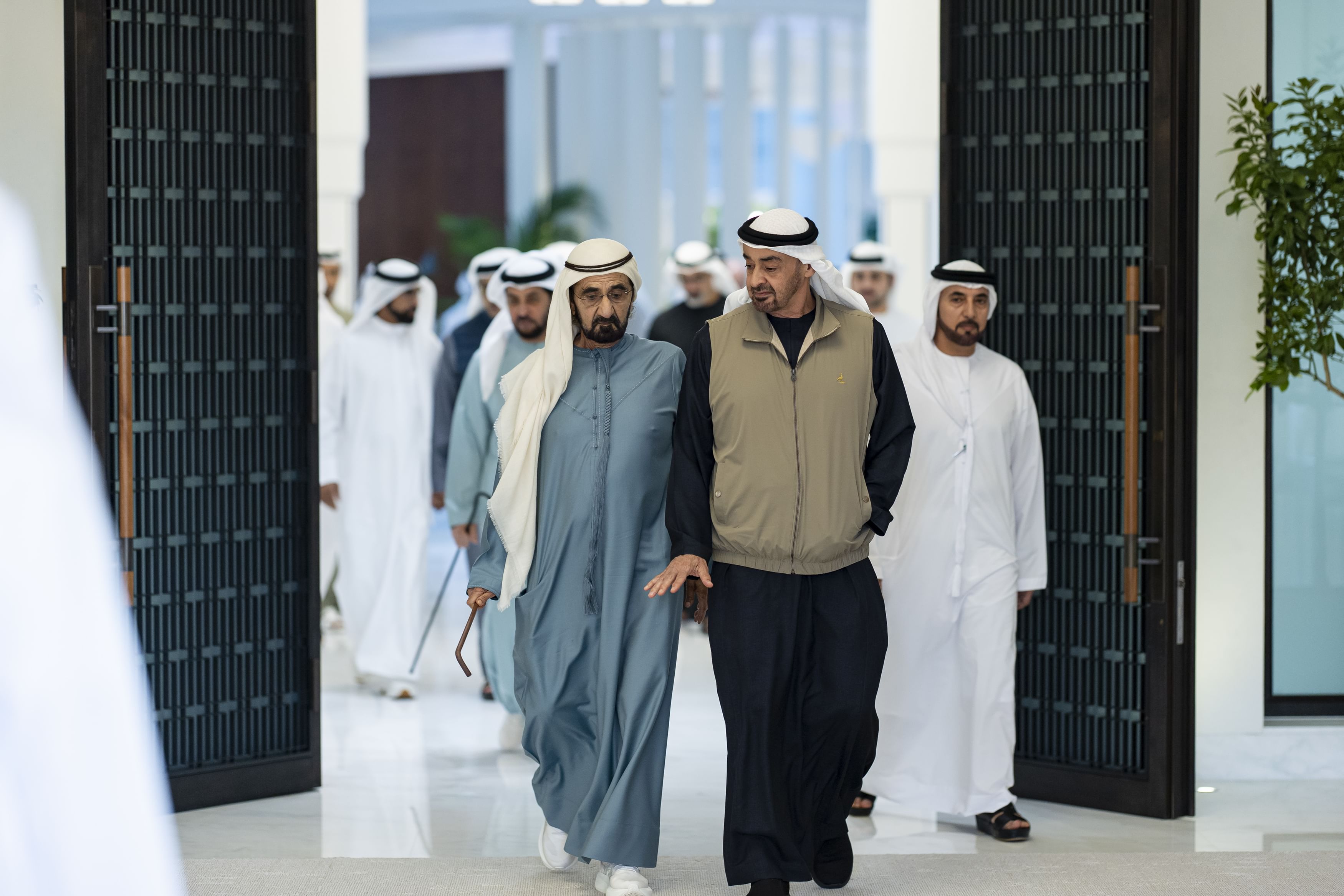 رئيس الدولة يستقبل محمد بن راشد