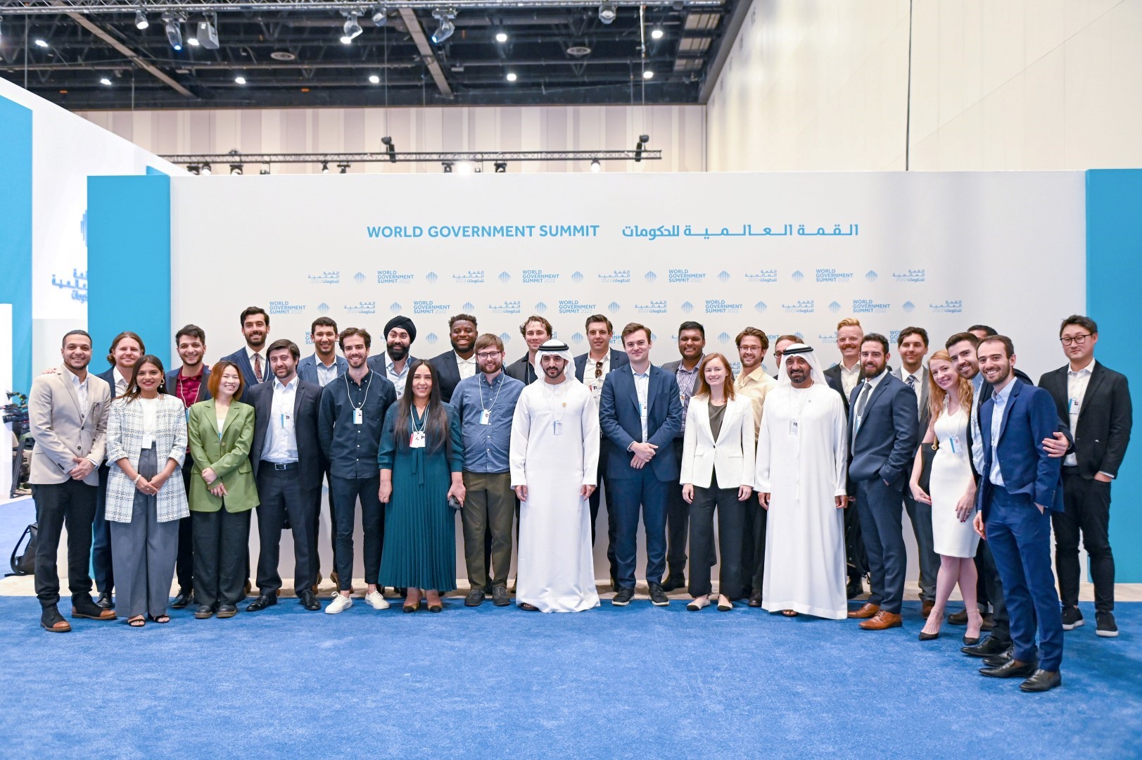 Hamdan bin Mohammed meets with 30 young leaders named in ‘Forbes Under 30’ list at WGS2022