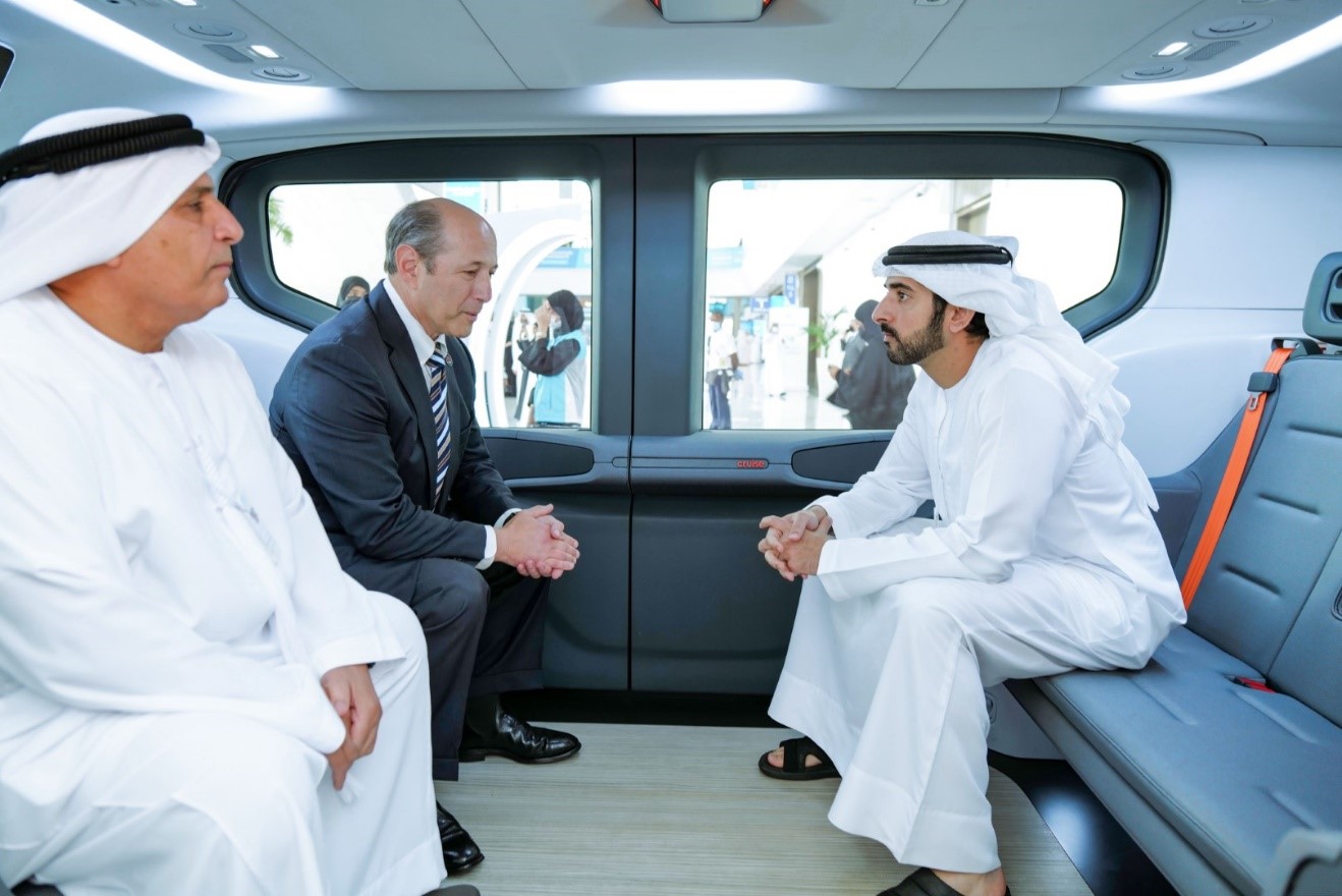Hamdan bin Mohammed visits display of Origin autonomous vehicle on sidelines of World Government Summit 2022