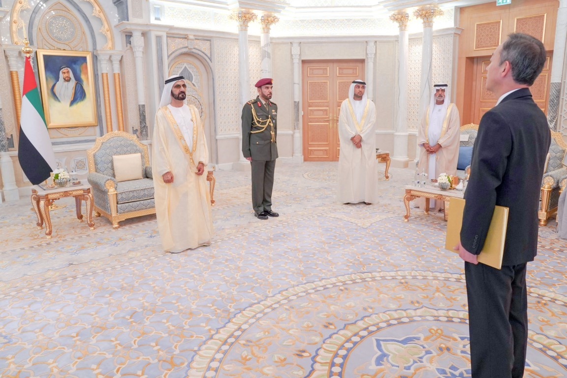 Mohammed bin Rashid receives credentials of foreign ambassadors