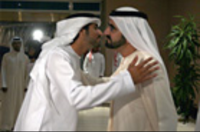 محمد بن راشد يزور منصة جمارك دبي في "جيتكس"
